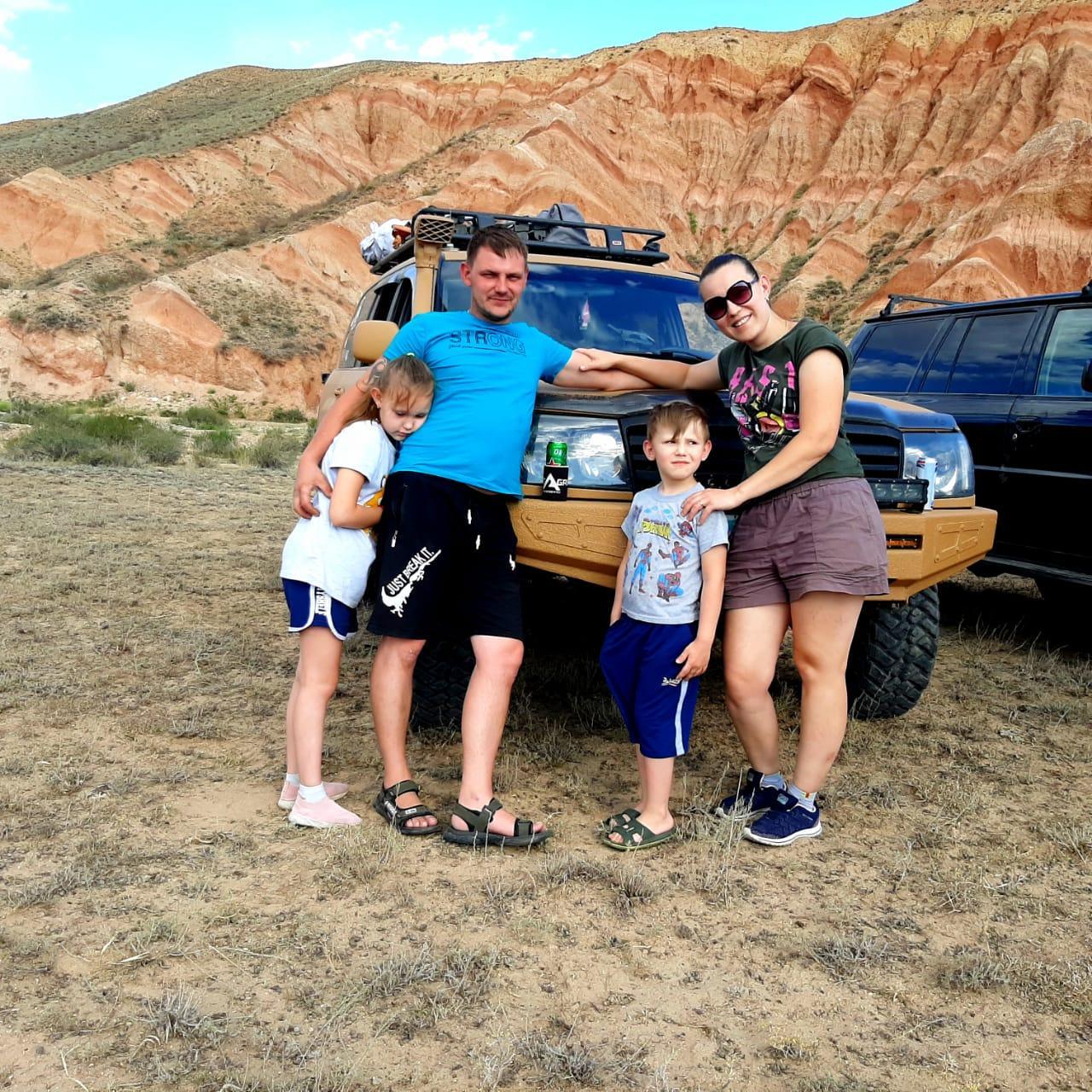 "Тату отбасы"/"Дружная семья"