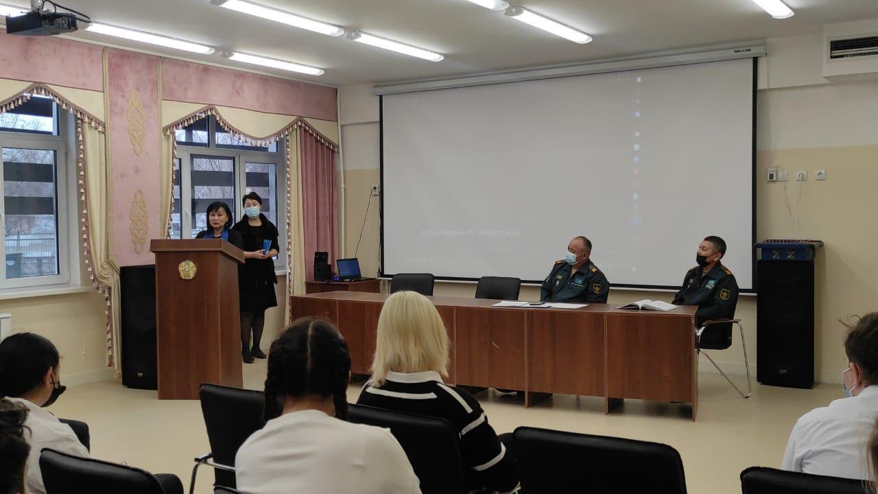 Суық күндерде үміт үзілді .../Угасшие надежды в холодные дни ...