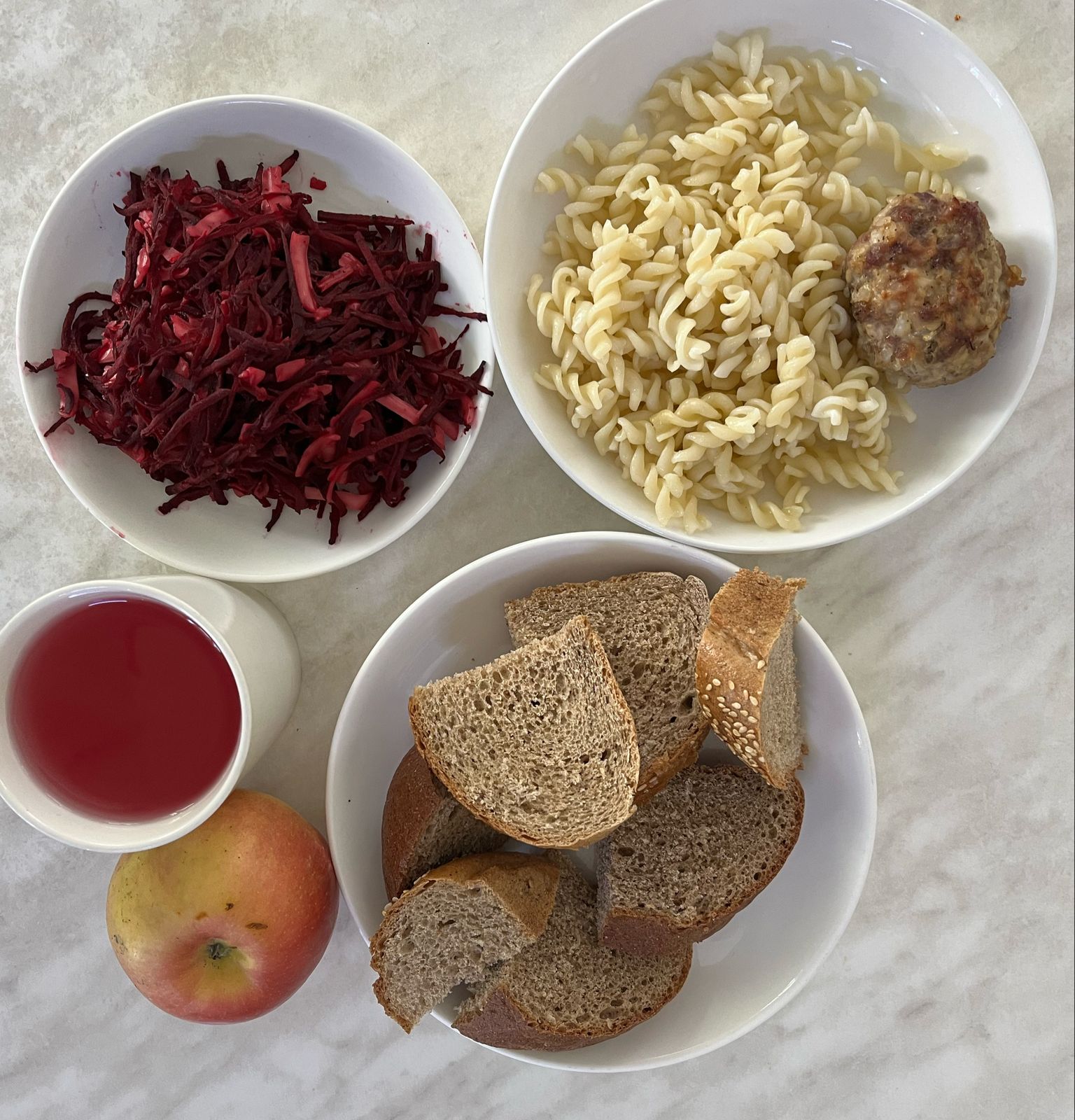 Меню: Тефтели (сиыр еті). Гарнир: макарондар