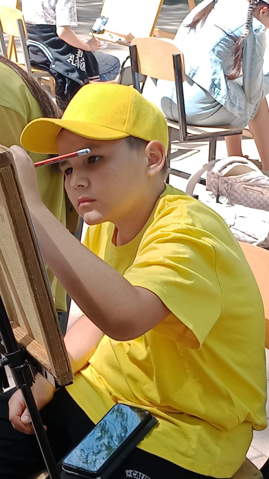 Құтқарушылар мен өрт сөндірушілер балалардың көзімен. Спасатели и пожарные глазами детей