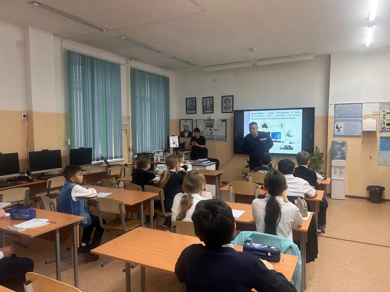 "Оқушыларға арналған ережелер - мектеп өмірінің Заңы"