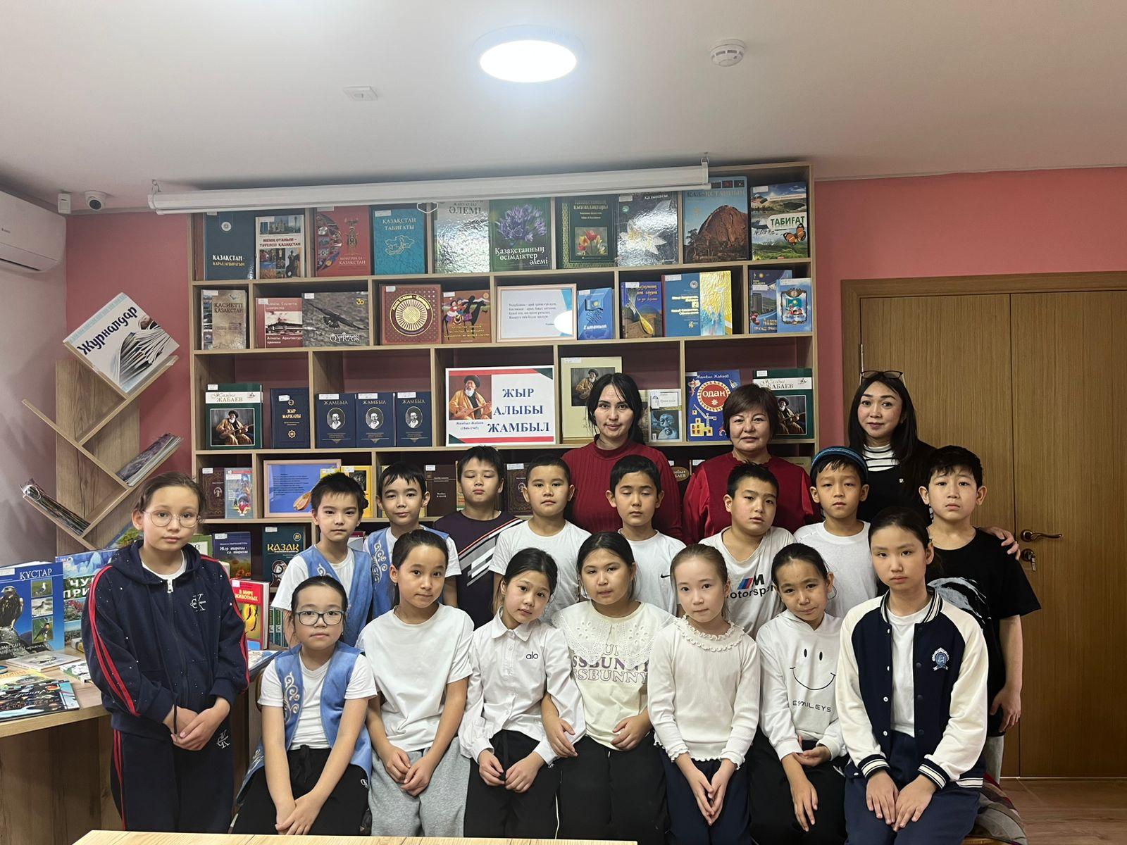 "Құстарды қыста тамақтандырыңыз"