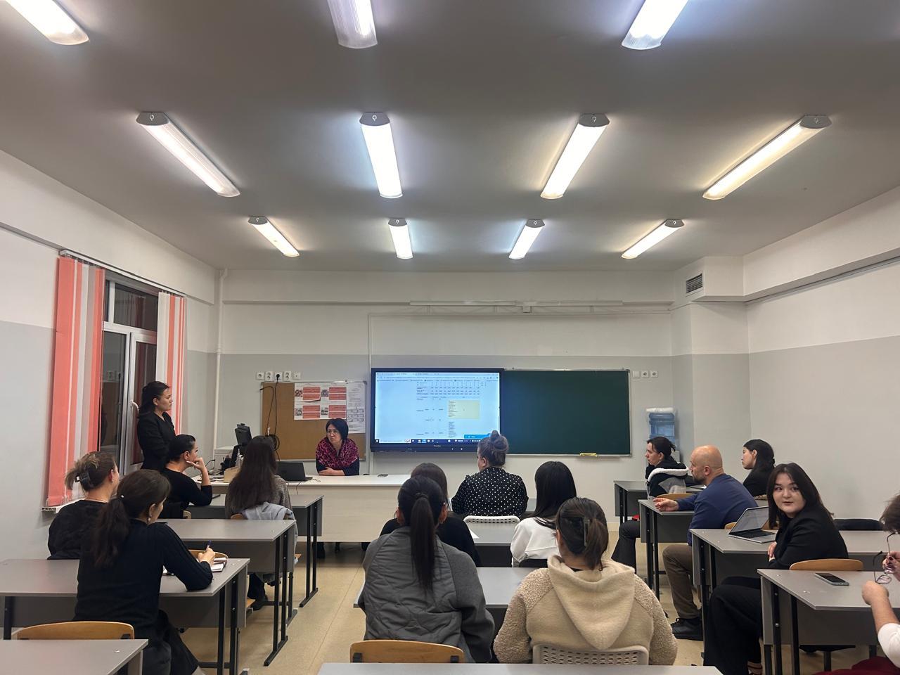 "Қазіргі әлемдегі жасөспірім: дабыл сигналдары және қорғау