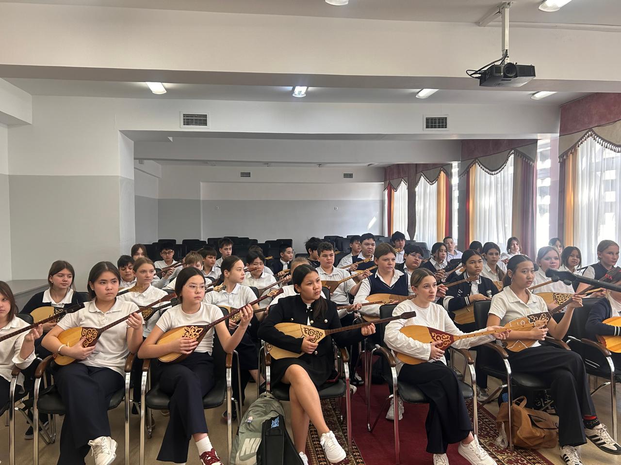 челлендж "Күй күмбірі"