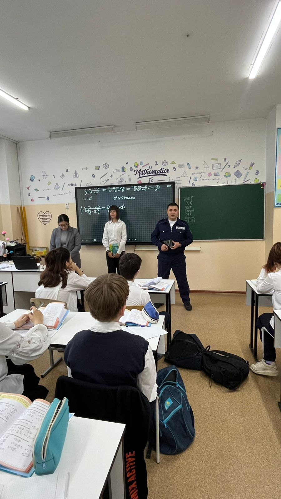 Тоқтату бұзушылықтар! Стоп нарушения!